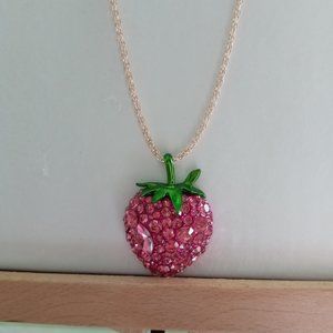betsey johnson necklace